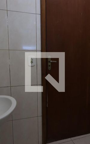 Apartamento para alugar com 49m², 2 quartos e sem vagaBanheiro