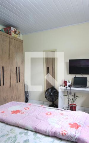 Casa à venda com 220m², 6 quartos e sem vagaQuarto Casa 3