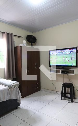 Casa à venda com 220m², 6 quartos e sem vagaSala Casa 3