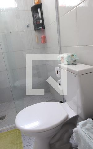 Casa à venda com 220m², 6 quartos e sem vagaBanheiro Casa 1