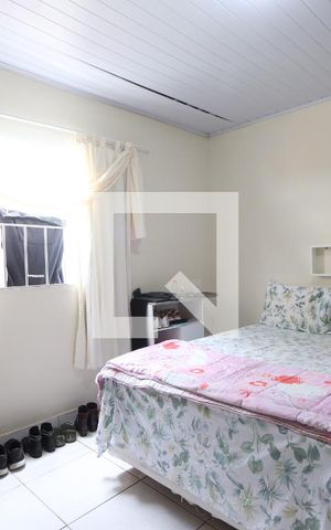 Casa à venda com 220m², 6 quartos e sem vagaQuarto Casa 3