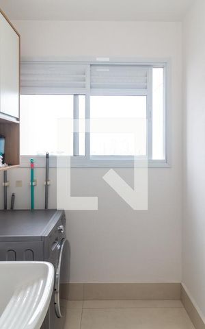 Apartamento para alugar com 74m², 2 quartos e 1 vagaÁrea de Serviço