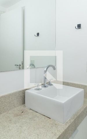 Apartamento para alugar com 74m², 2 quartos e 1 vagaBanheiro da Suíte