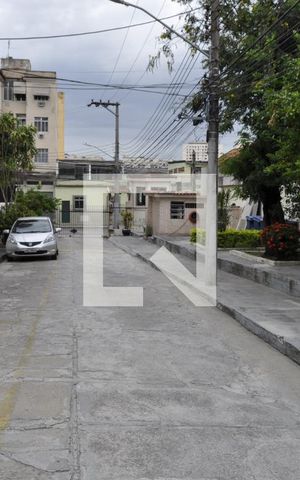 Casa de condomínio à venda com 200m², 4 quartos e 4 vagasVista da Rua