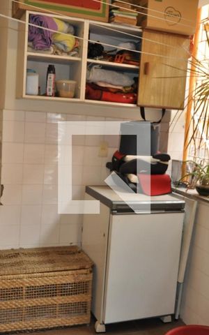 Casa de condomínio à venda com 200m², 4 quartos e 4 vagasÁrea de Serviço