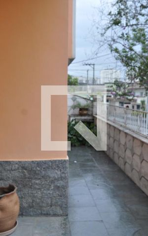 Casa de condomínio à venda com 200m², 4 quartos e 4 vagasÁrea Externa