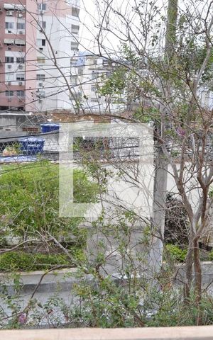 Casa de condomínio à venda com 200m², 4 quartos e 4 vagasVista