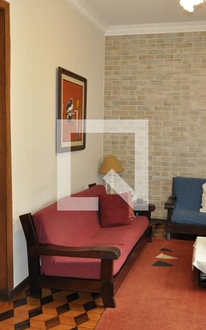 Casa de condomínio à venda com 200m², 4 quartos e 4 vagasSala