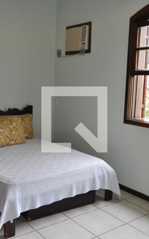 Casa de condomínio à venda com 200m², 4 quartos e 4 vagasQuarto 2