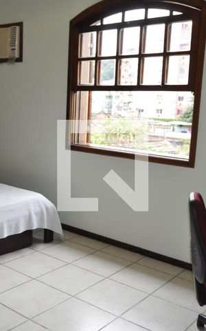 Casa de condomínio à venda com 200m², 4 quartos e 4 vagasQuarto 2