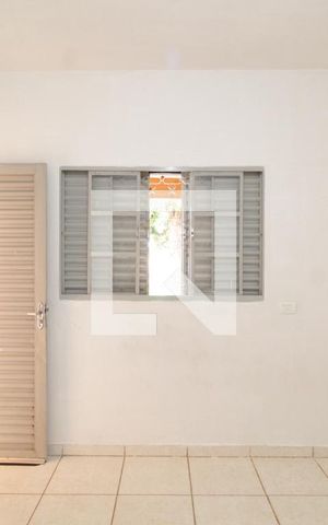 Casa para alugar com 250m², 1 quarto e 3 vagasSala/Quarto
