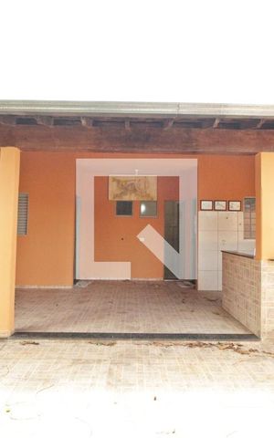 Casa para alugar com 250m², 1 quarto e 3 vagasÁrea Externa