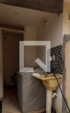 Casa à venda com 76m², 2 quartos e 1 vagaÁrea de Serviço