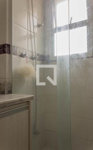 Apartamento à venda com 239m², 4 quartos e 4 vagas Apartamento à venda com 239m², 4 quartos e 4 vagasBanheiro da Suíte 3