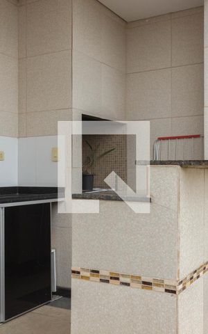 Apartamento à venda com 239m², 4 quartos e 4 vagas Apartamento à venda com 239m², 4 quartos e 4 vagasGarden