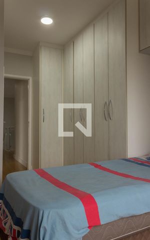 Apartamento à venda com 239m², 4 quartos e 4 vagas Apartamento à venda com 239m², 4 quartos e 4 vagasSuíte 4