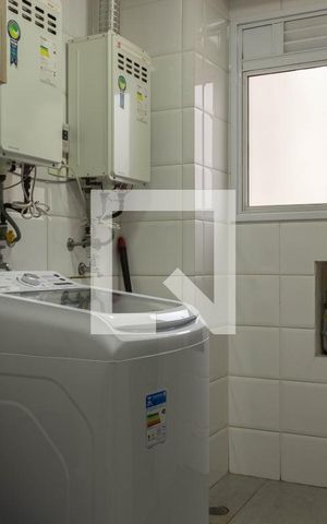 Apartamento à venda com 239m², 4 quartos e 4 vagas Apartamento à venda com 239m², 4 quartos e 4 vagasÁrea de Serviço