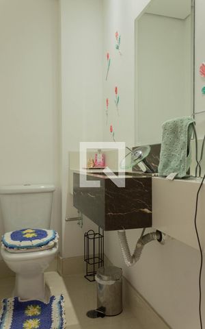 Apartamento à venda com 239m², 4 quartos e 4 vagas Apartamento à venda com 239m², 4 quartos e 4 vagasLavabo