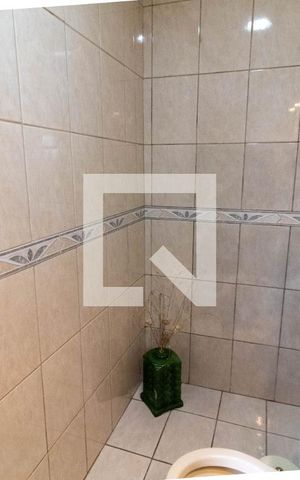 Casa à venda com 148m², 3 quartos e 3 vagas Casa à venda com 148m², 3 quartos e 3 vagasLavabo