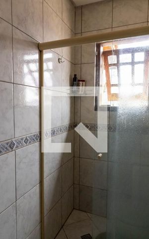 Casa à venda com 148m², 3 quartos e 3 vagas Casa à venda com 148m², 3 quartos e 3 vagasBanheiro da Suíte