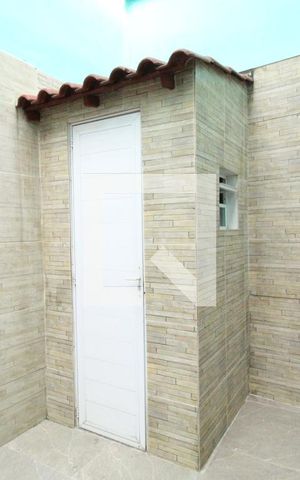Casa de condomínio à venda com 112m², 4 quartos e 1 vagaBanheiro externo
