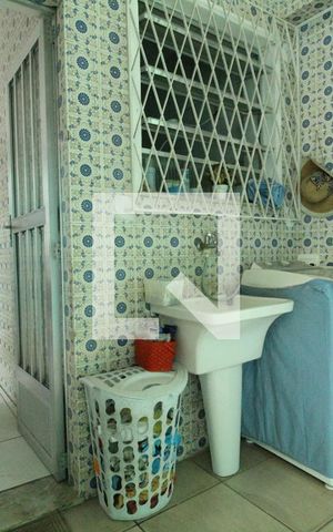 Casa de condomínio à venda com 112m², 4 quartos e 1 vagaÁrea de serviço