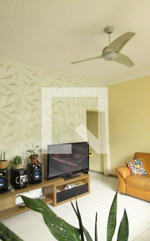 Casa de condomínio à venda com 112m², 4 quartos e 1 vagaSala