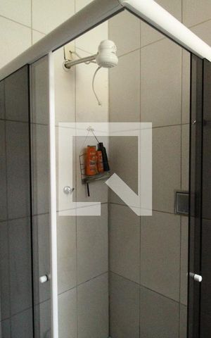 Casa de condomínio à venda com 112m², 4 quartos e 1 vagaBanheiro 1