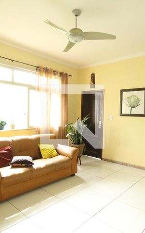 Casa de condomínio à venda com 112m², 4 quartos e 1 vagaSala