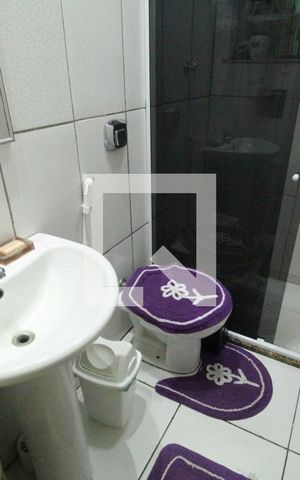 Casa de condomínio à venda com 112m², 4 quartos e 1 vagaBanheiro 2