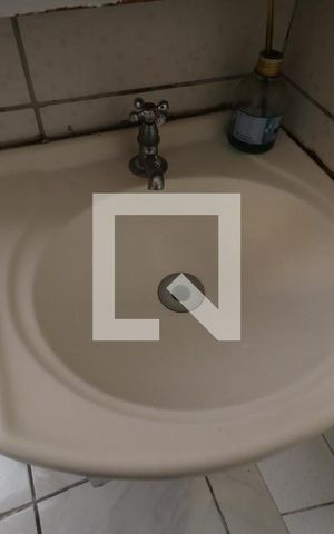Apartamento à venda com 67m², 2 quartos e 1 vagaBanheiro Social - Pia