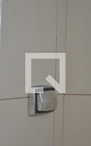 Apartamento à venda com 94m², 2 quartos e sem vagaBanheiro