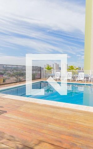 Apartamento à venda com 108m², 3 quartos e 1 vaga Apartamento à venda com 108m², 3 quartos e 1 vagaÁrea comum - Piscina