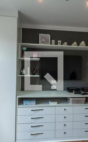Casa à venda com 200m², 3 quartos e 2 vagas Casa à venda com 200m², 3 quartos e 2 vagasQuarto 1