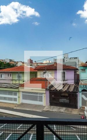 Casa à venda com 200m², 3 quartos e 2 vagas Casa à venda com 200m², 3 quartos e 2 vagasVista do Quarto 1