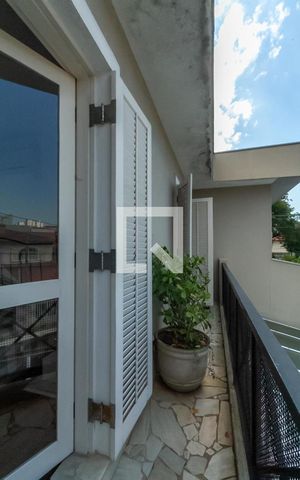 Casa à venda com 200m², 3 quartos e 2 vagas Casa à venda com 200m², 3 quartos e 2 vagasVarando do Quarto