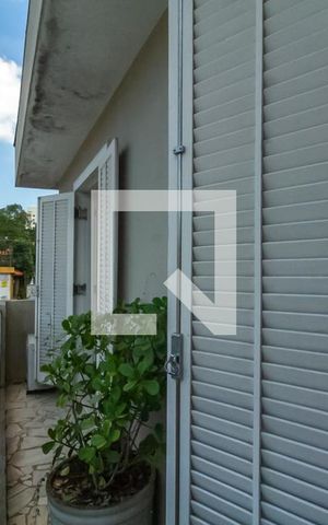 Casa à venda com 200m², 3 quartos e 2 vagas Casa à venda com 200m², 3 quartos e 2 vagasVarando do Quarto