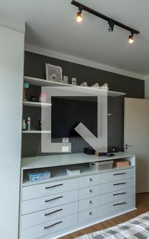 Casa à venda com 200m², 3 quartos e 2 vagas Casa à venda com 200m², 3 quartos e 2 vagasQuarto 1
