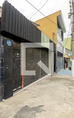 Casa para alugar com 275m², 2 quartos e sem vaga Casa para alugar com 275m², 2 quartos e sem vagaFachada