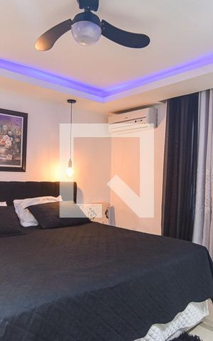 Casa à venda com 350m², 5 quartos e 1 vaga Casa à venda com 350m², 5 quartos e 1 vagaQuarto 1