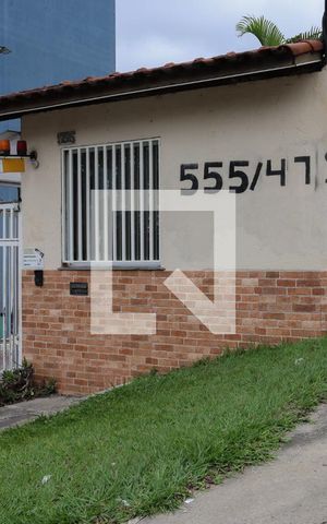 Apartamento à venda com 48m², 2 quartos e 1 vaga Apartamento à venda com 48m², 2 quartos e 1 vagaFachada do condomínio