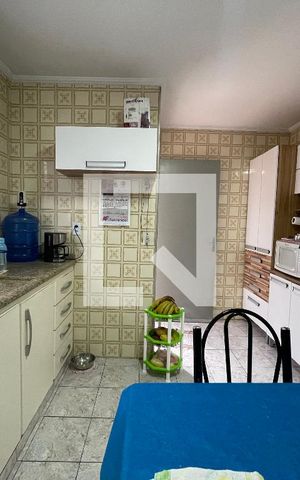 Casa à venda com 122m², 4 quartos e 2 vagas Casa à venda com 122m², 4 quartos e 2 vagasCozinha