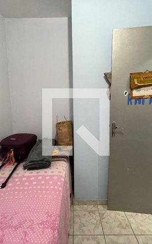Casa à venda com 122m², 4 quartos e 2 vagas Casa à venda com 122m², 4 quartos e 2 vagasQuarto 2
