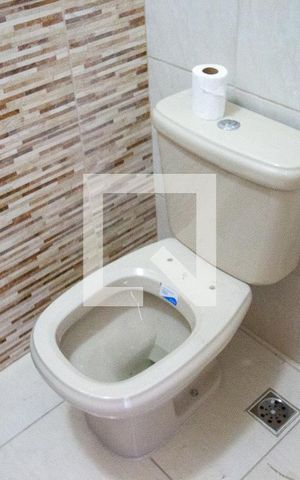 Casa à venda com 150m², 3 quartos e 1 vaga Casa à venda com 150m², 3 quartos e 1 vagaBanheiro 2