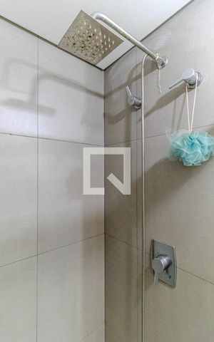Studio para alugar com 30m², 1 quarto e sem vaga Studio para alugar com 30m², 1 quarto e sem vagaBanheiro