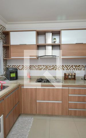 Casa para alugar com 131m², 3 quartos e 2 vagasCozinha
