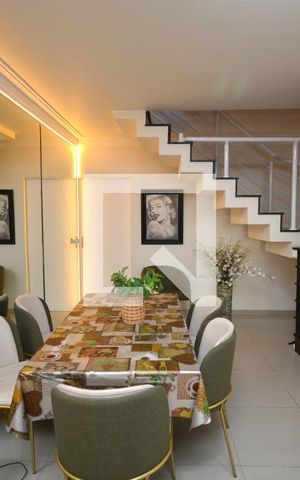 Casa para alugar com 131m², 3 quartos e 2 vagasSala