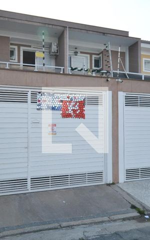 Casa para alugar com 131m², 3 quartos e 2 vagasFachada