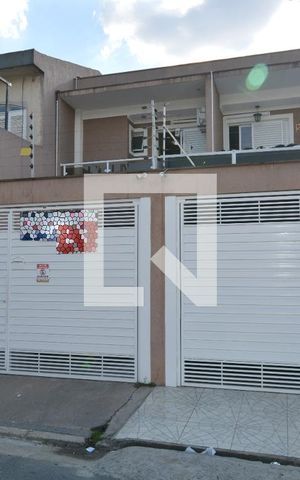 Casa para alugar com 131m², 3 quartos e 2 vagasFachada