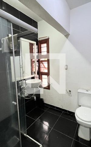Casa para alugar com 224m², 4 quartos e 2 vagas Casa para alugar com 224m², 4 quartos e 2 vagasBanheiro 1